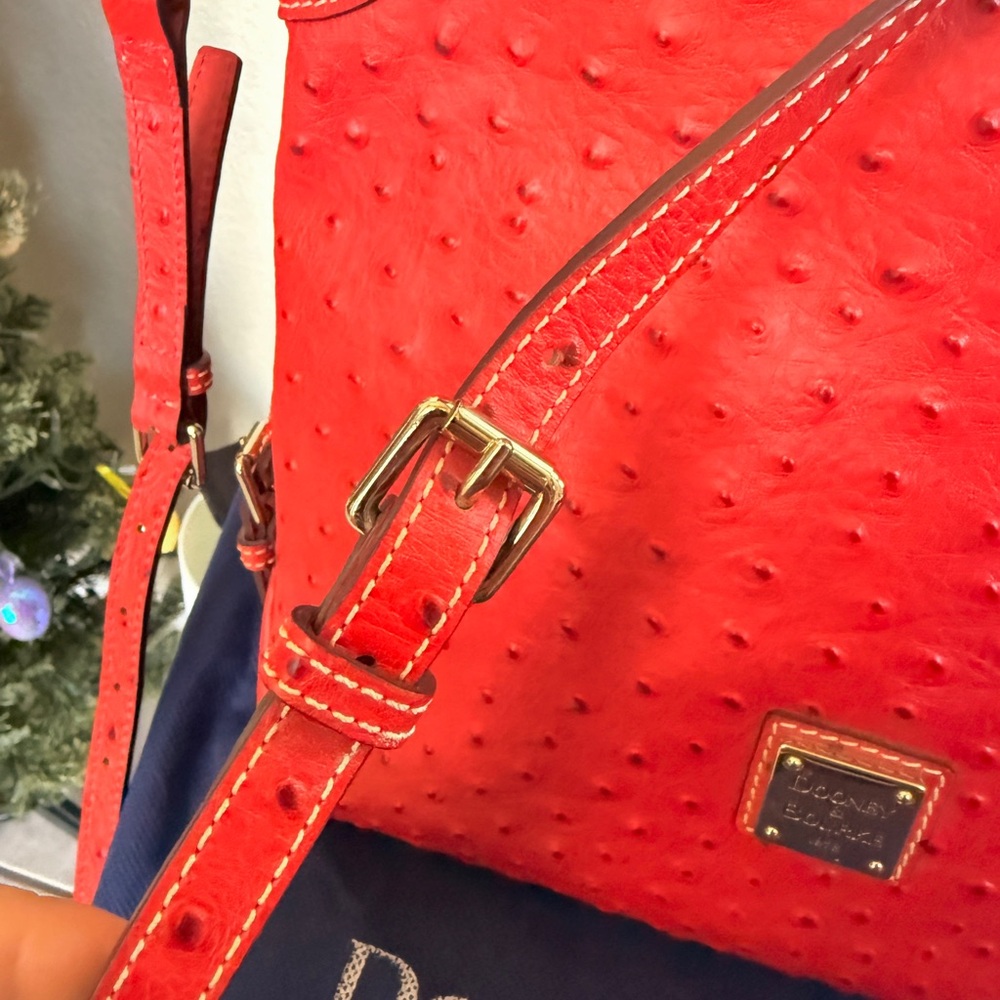 Dooney & Bourke red ostrich bag - Picture 5 of 10